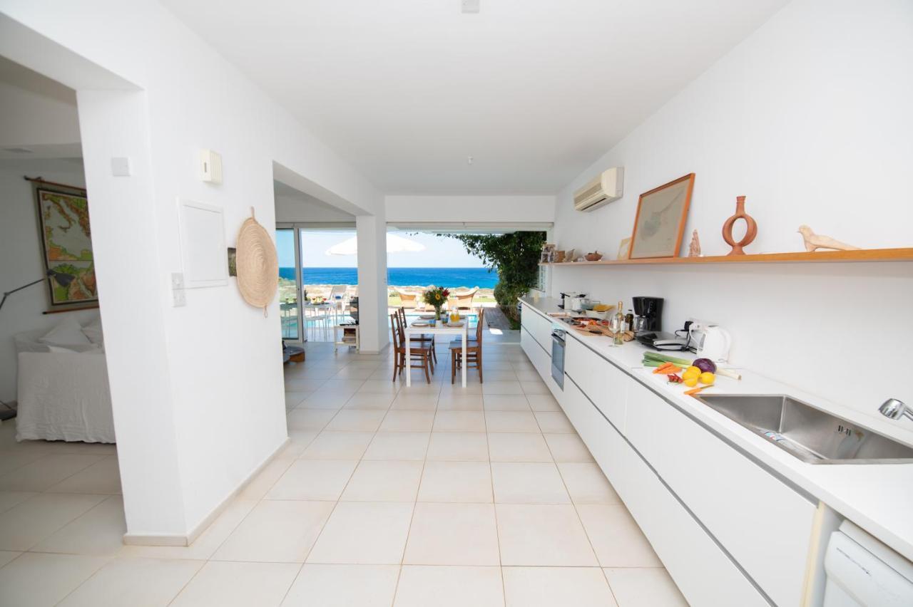Jasmine Sea Front Villa Protarász Kültér fotó