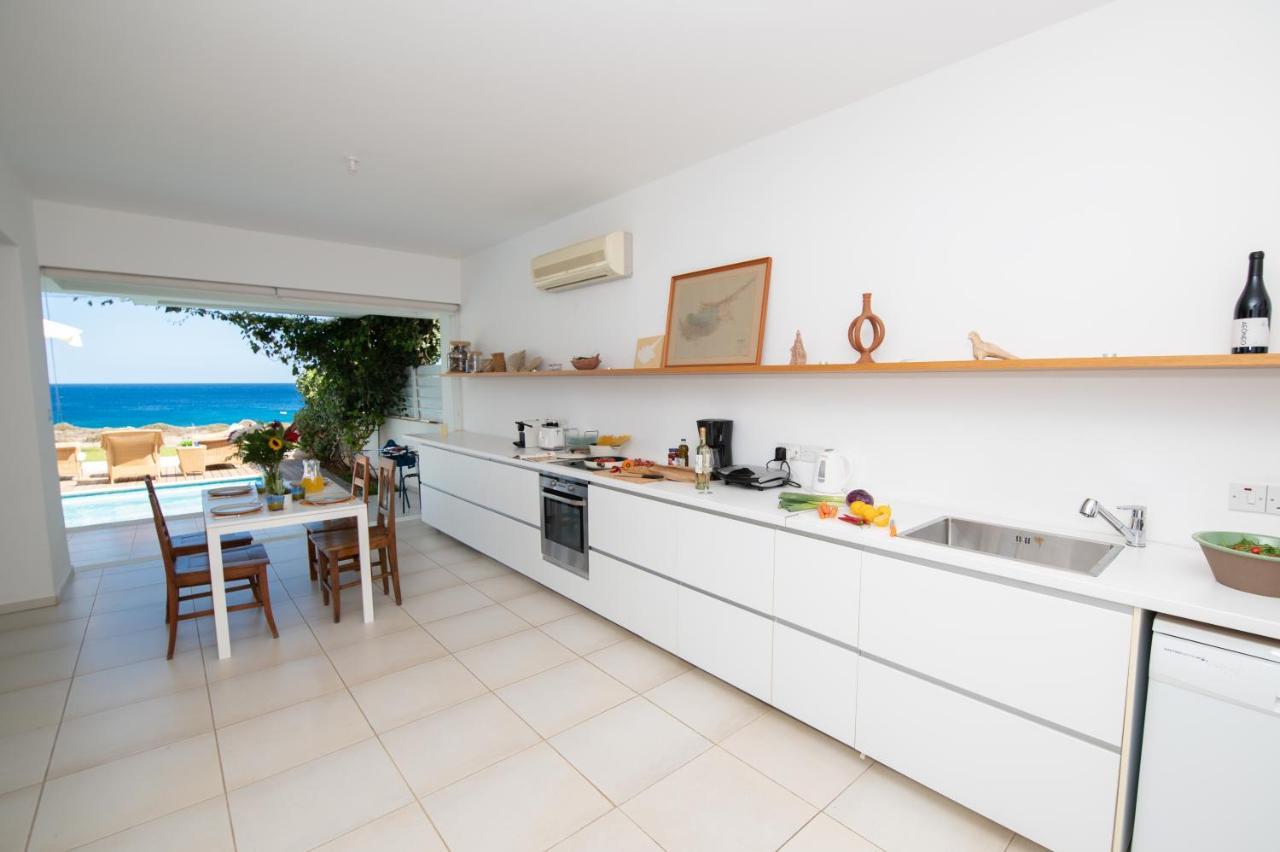 Jasmine Sea Front Villa Protarász Kültér fotó