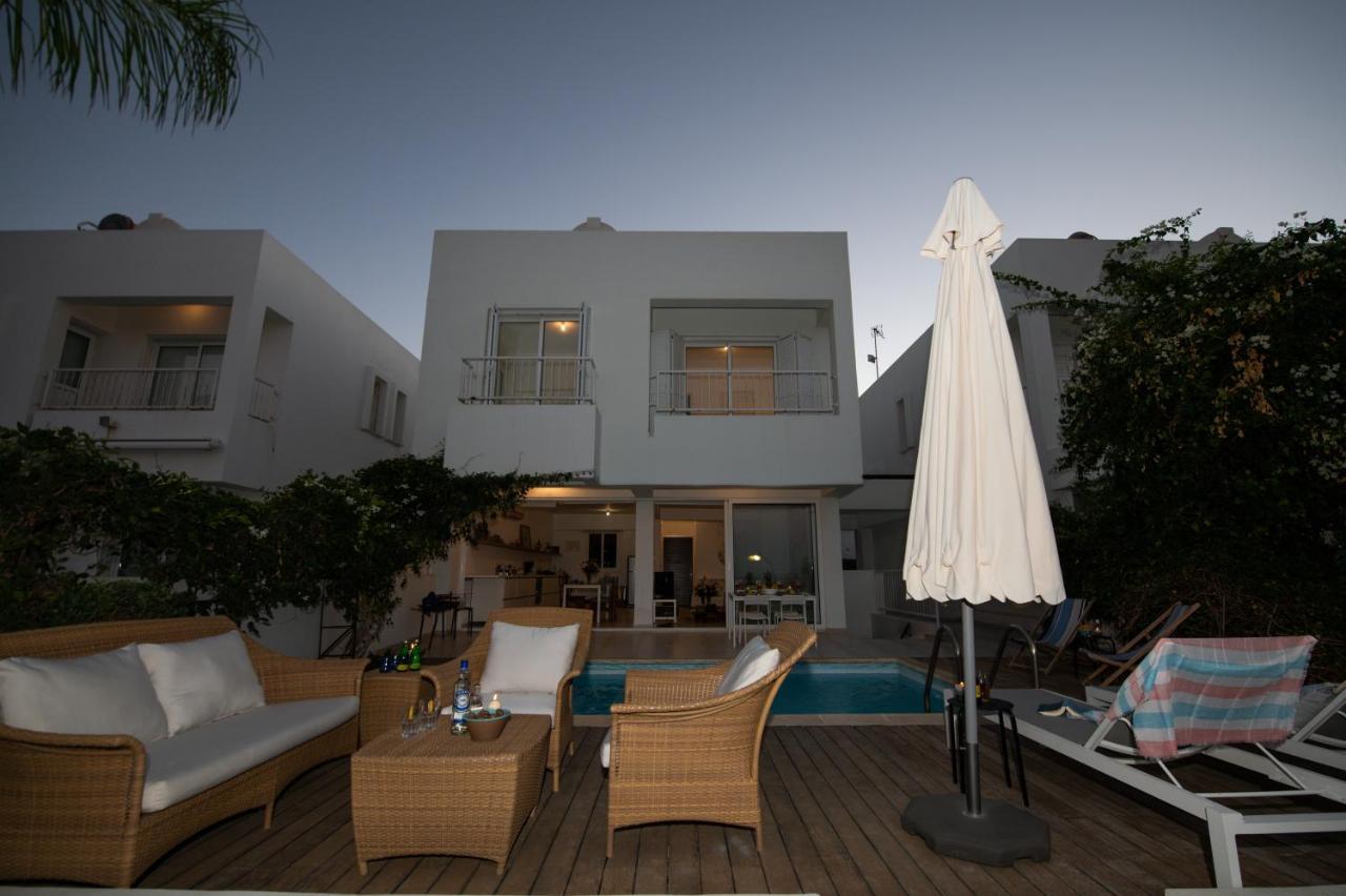 Jasmine Sea Front Villa Protarász Kültér fotó