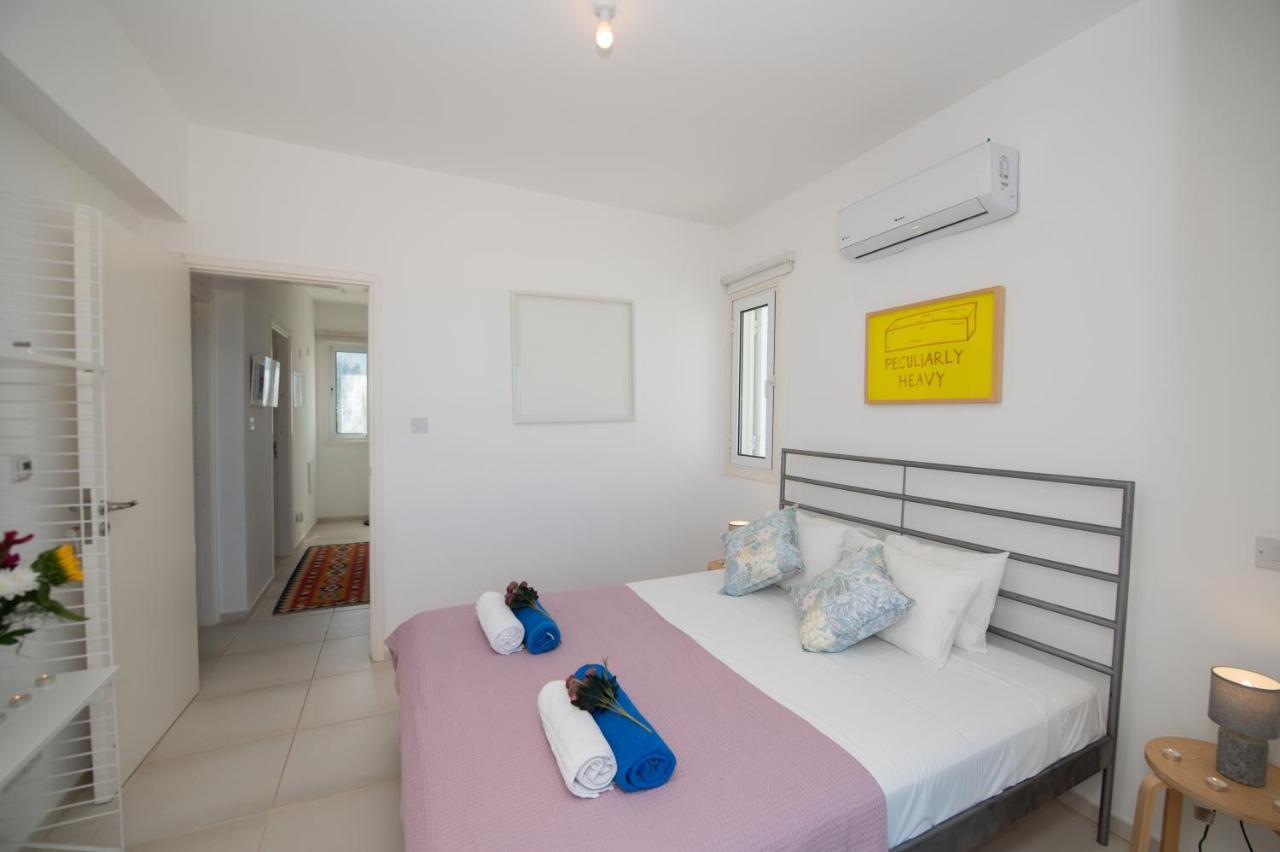 Jasmine Sea Front Villa Protarász Kültér fotó