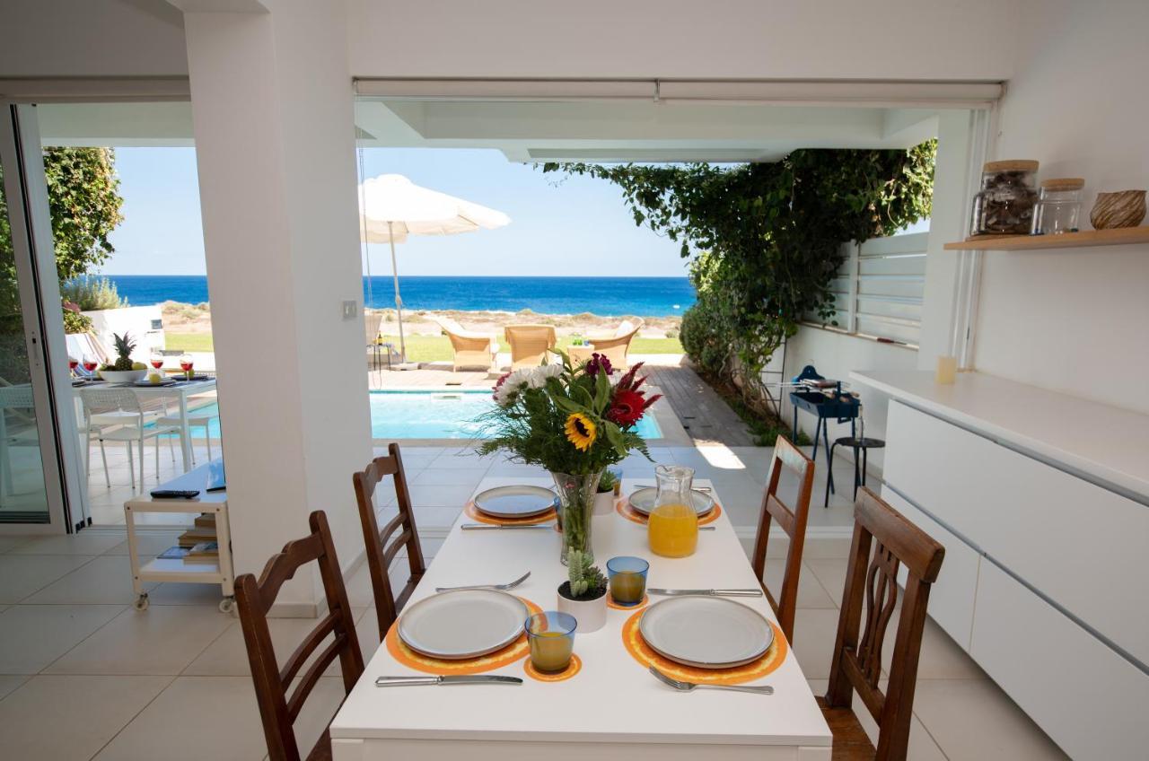 Jasmine Sea Front Villa Protarász Kültér fotó